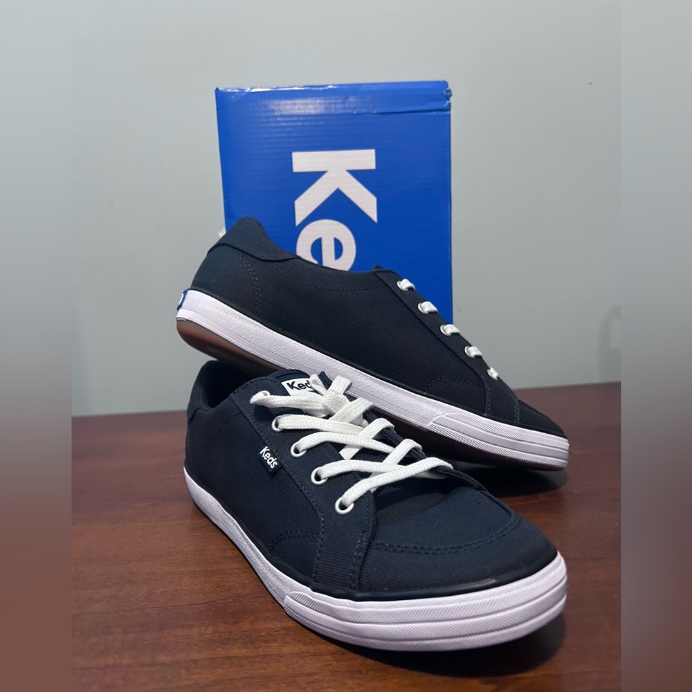 Keds Navy Center lll sneaker size 9M